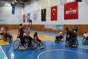 Galatasaray adını finale yazdırdı