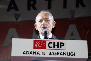 Kılıçdaroğlu vatandaşlarla iftar yaptı