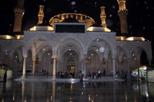 Ankara'da vatandaşlar camilere akın etti