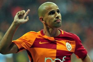 Feghouli: ''Ayrılmak için nedenim yok''