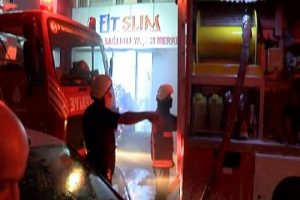 Fatih'te korkutan yangın