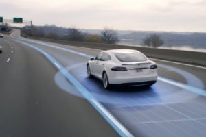 Tesla için tam otopilot güncellemesi geliyor!