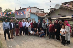 Bursa milletvekili adayı Yelis, Roman vatandaşlarla buluştu