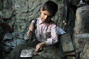 152 milyon çocuk okul yerine işe gidiyor