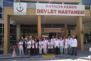 Hekimlerden darp edilen hekime destek