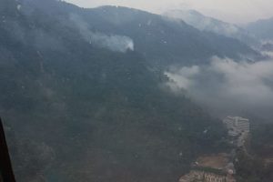 Yıldırım düşmesi sonucu yangın çıktı