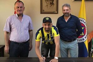 Menemen Belediyespor'da iki imza birden