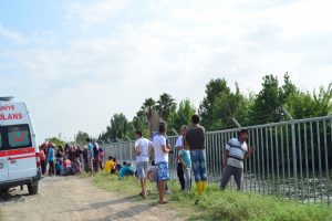 4,5 yaşındaki çocuk sulama kanalında kayboldu