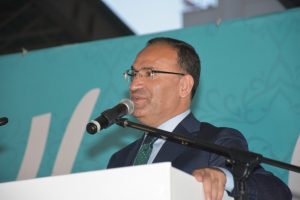 ''Muhalefet Türkiye'yi eskiye götürmek istiyor''