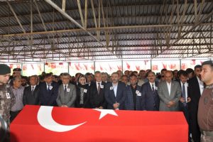 Şehit özel harekat polisi son yolculuğuna uğurlandı
