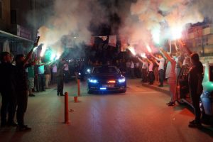 Büyükataman Bursa'da meşalelerle karşılandı