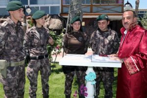 Nikahlarını böyle kıydılar!