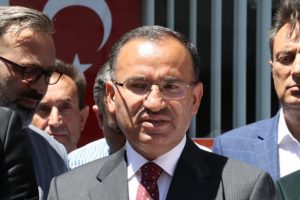 Başbakan Yardımcısı Bekir Bozdağ: Oyları bölmeyelim