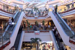 Antalya'daki AVM'ler bayramın ilk günü kapalı olacak