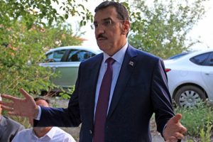 Bakan Tüfenkci'den Akşener'e 'kayısı ağacı' cevabı