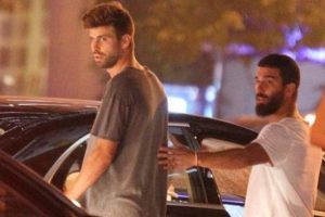 Arda'dan Pique'ye davet