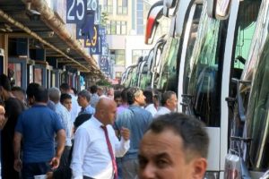 Otogarda Ramazan Bayramı hareketliliği