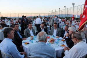 Bursa Zafer Mahallesi sakinleri iftarda buluştu