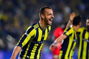 Roberto Soldado kalmak istiyor