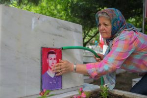 Şehitleriyle bayramlaştılar
