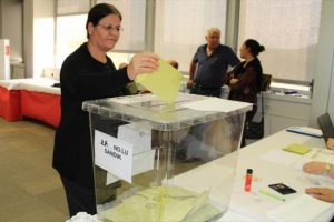İsviçre'deki Türkler oy kullanmaya başladı