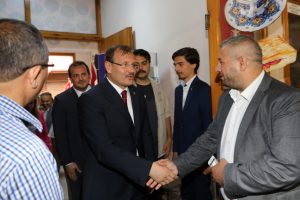 Başbakan Yardımcısı Çavuşoğlu Bursa'da: ''FETÖ, siyaset mühendisliğiyle bunları bir araya getirdi''