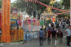 'Cono'lar lunaparkı savaş alanına çevirdi!