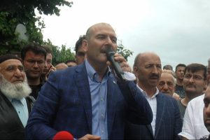 ''Türkiye'yi kafası karışıklara teslim etmeyelim''