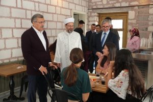 Ali Erbaş: Her semtimizde millet kıraathanesi olsun