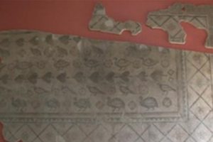Roma dönemine ait tarihi taban mozaiği bulundu