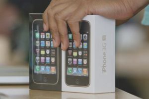 iPhone 3GS geri dönüyor