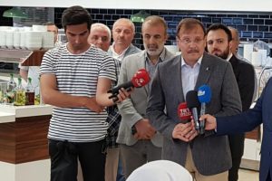 Başbakan Yardımcısı Hakan Çavuşoğlu Bursa'da işçilerle bir araya geldi