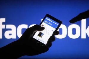 Facebook'ta yeni dönem! 18 yaş altında olanlar...