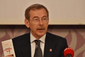 Abdüllatif Şener: Kandil operasyonu sembolik mi?