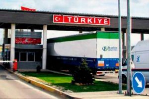İhracatçı iş adamlarına Suriye'ye günübirlik geçiş izni