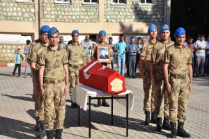 Dargeçitli asker ve kardeşi son yolculuğuna uğurlandı