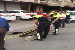 10 metre derinliğinde çukur oluştu