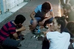 Birbirleriyle yarıştılar! 'Şişko ne olur ölme'