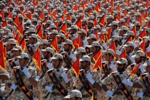 İran Devrim Muhafızlarından Ruhani yönetimine eleştiri