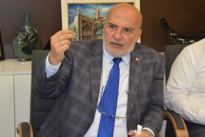 Bursa milletvekili adayı Yelis: ''Biz yapmayı, onlarsa yıkmayı vaat ediyor''