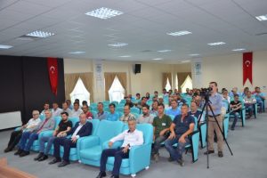 Bursa'da kadroya geçen taşeronlar sendikalı oldu