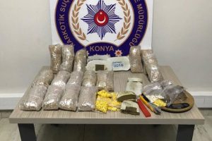Polis uyuşturucu satıcılarına nefes aldırmıyor