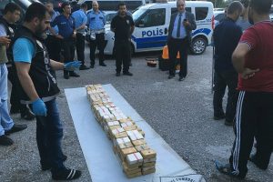 Yakıt deposundan 12,5 milyonluk eroin çıktı