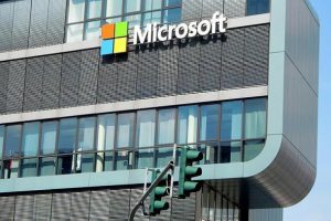 Microsoft çalışanlarından ABD'deki göçmen karşıtı girişimlere eleştiri