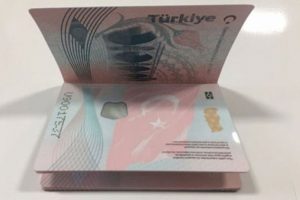 Yeni pasaportlara Antalya'dan 2 fotoğraf
