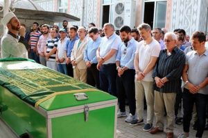 Orhan Ak'ın annesi vefat etti!