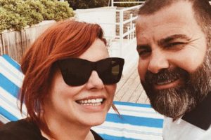 Ünlü şarkıcıdan aşk dolu paylaşım