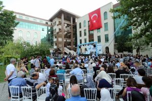 Bursa Teknik Üniversitesi'nde mezuniyet coşkusu