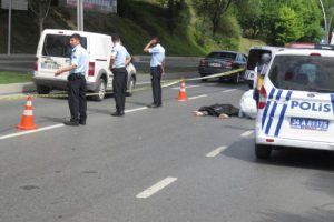 Viyadükten atlayan kişi can verdi!