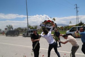 Şehit cenazesinde Kılıçdaroğlu'nun çelengine tepki